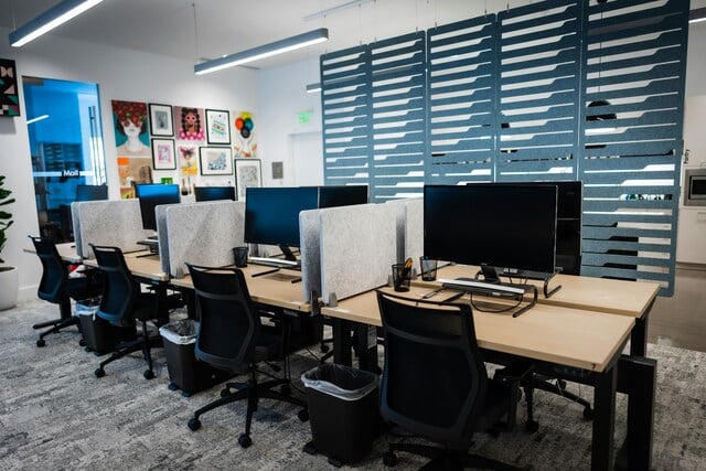 Modernes Büro nach einem Firmenumzug in Hamburg